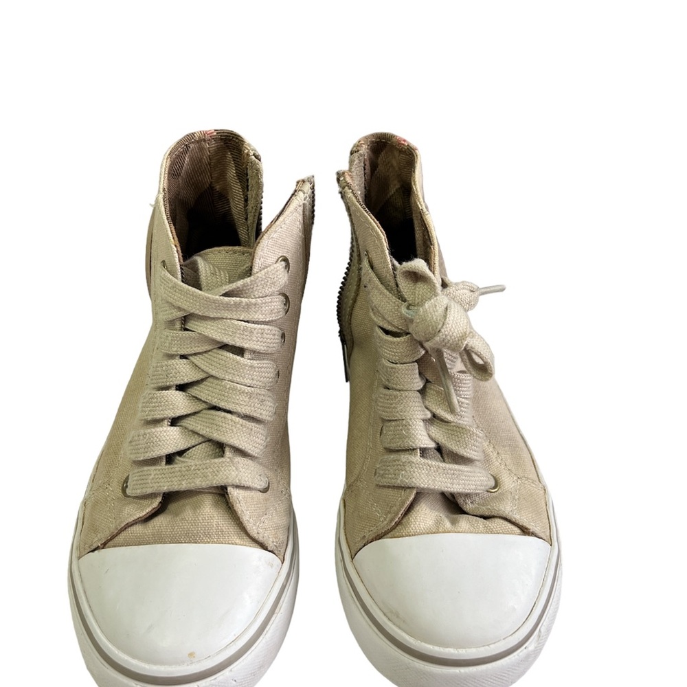 Burberry shoes